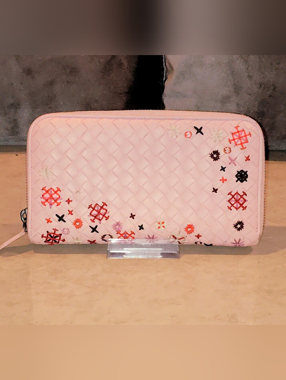 EUC Bottega Veneta Intrecciato embroidered zip around wallet